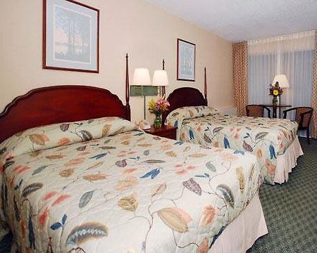 Econo Lodge Inn & Suites Augusta Ruang foto